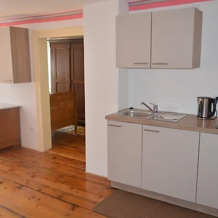 Maurushaus 3*